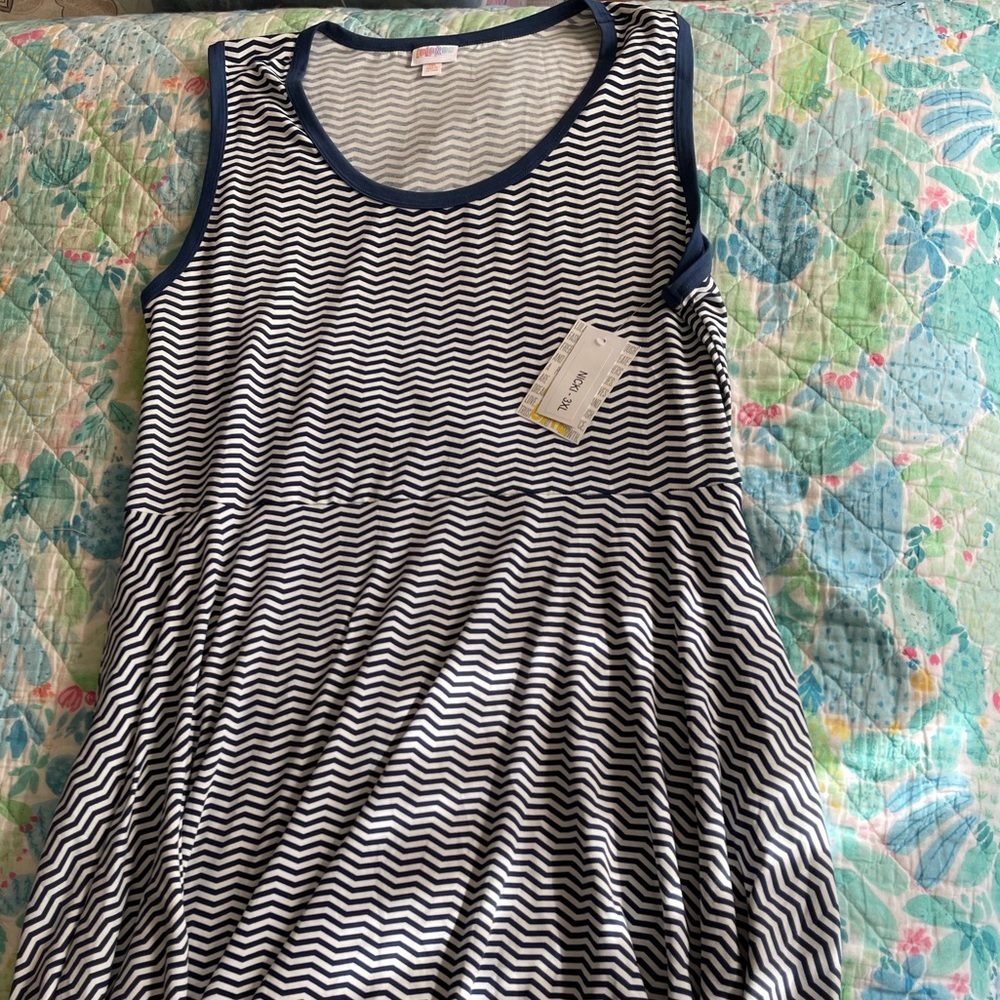 Lularoe Nicki